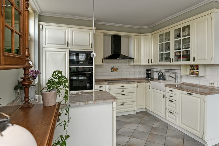 Foto 16 van Marga Klompélaan 34