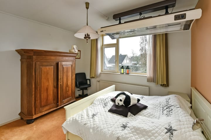 Foto 30 van Marga Klompélaan 34