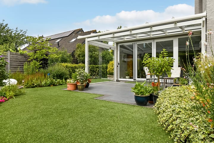 Foto 40 van Marga Klompélaan 34