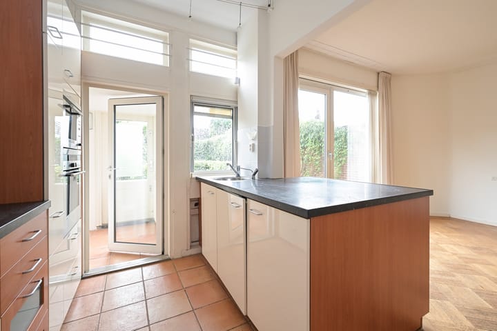 Foto 13 van Van Alkemadelaan 98