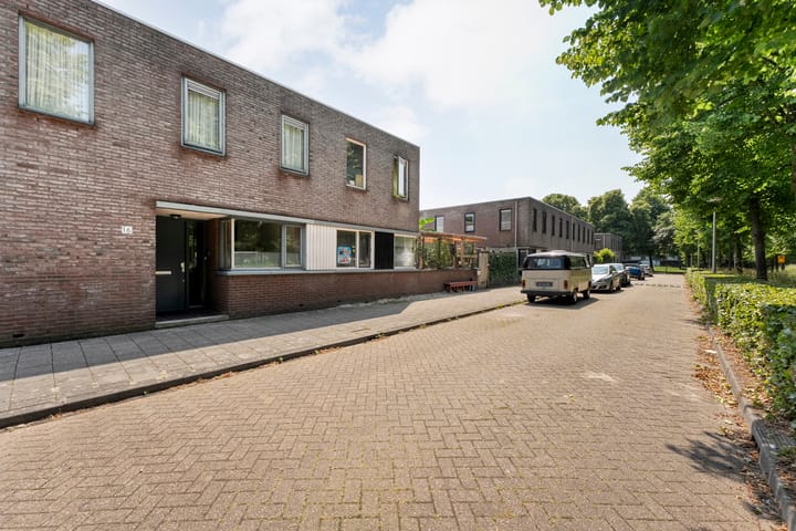 Photo 3 of Rossinistraat 16