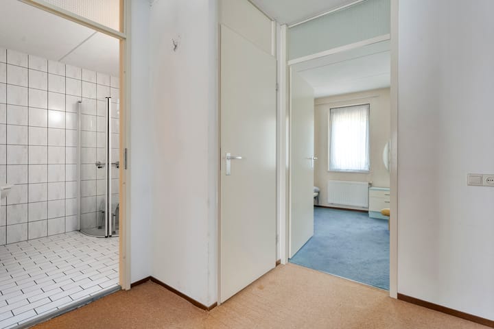 Photo 18 of Rossinistraat 16