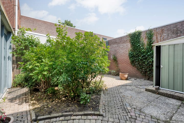 Photo 27 of Rossinistraat 16