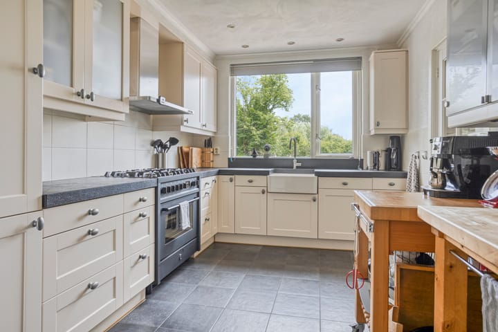 Photo 12 of Meester van Coothstraat 18-A