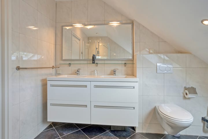 Photo 19 of Meester van Coothstraat 18-A