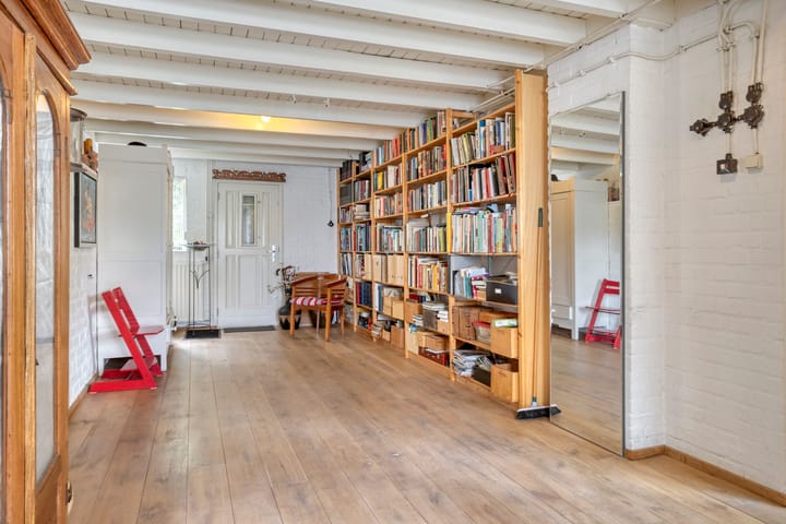 Photo 31 of Meester van Coothstraat 18-A