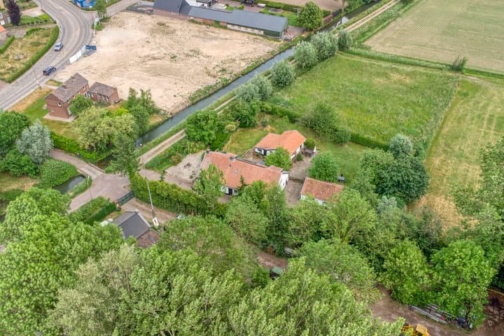 Photo 43 of Meester van Coothstraat 18-A