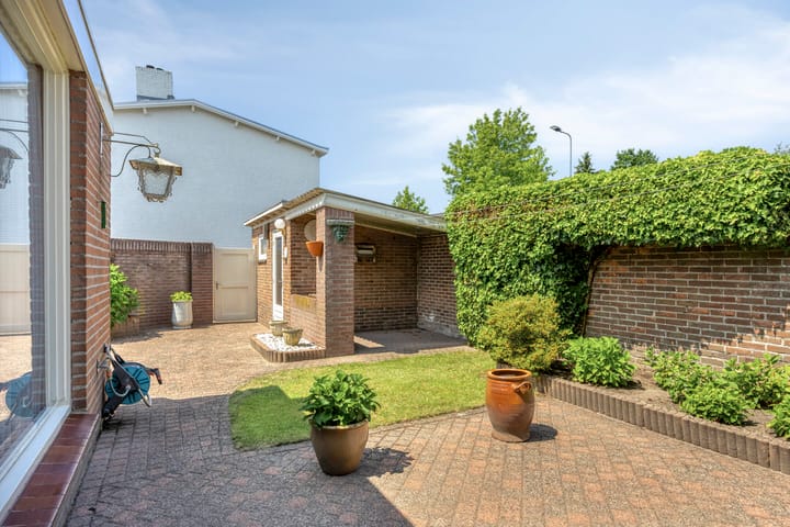 Foto 24 van Bredestraat 1