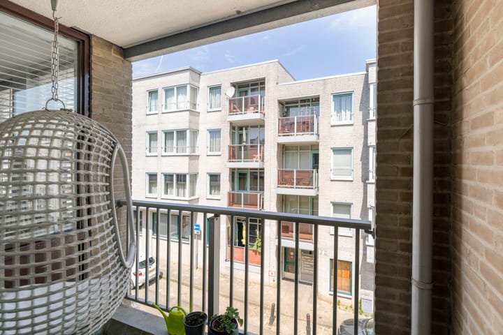 Foto 19 van Volksplein 81-C