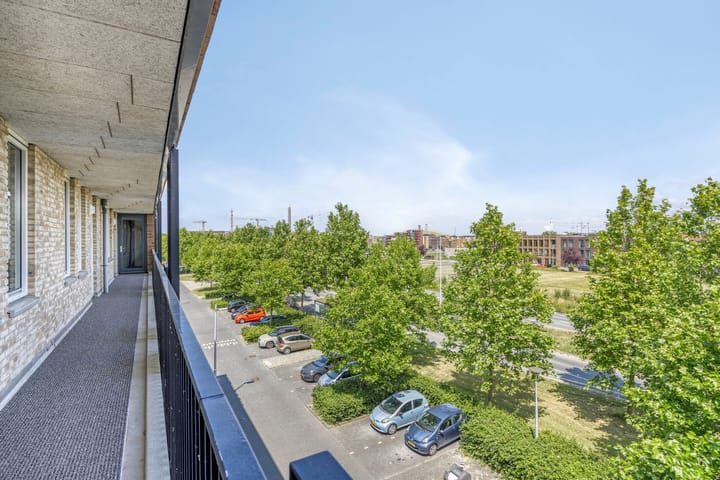 Foto 10 van Valeriaanweg 183