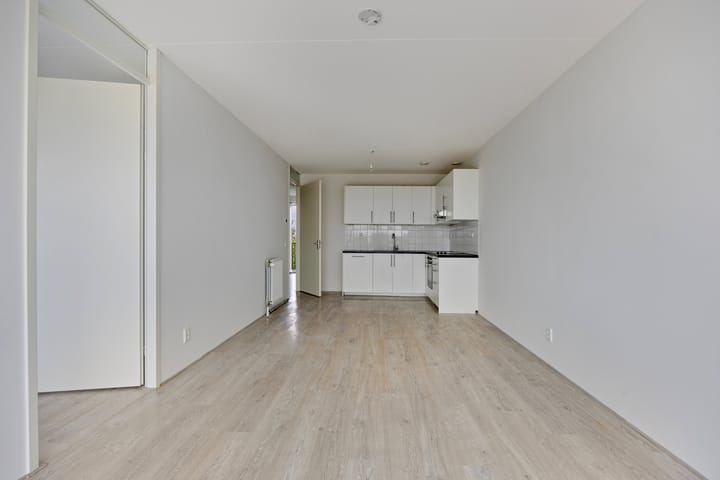 Foto 16 van Valeriaanweg 183