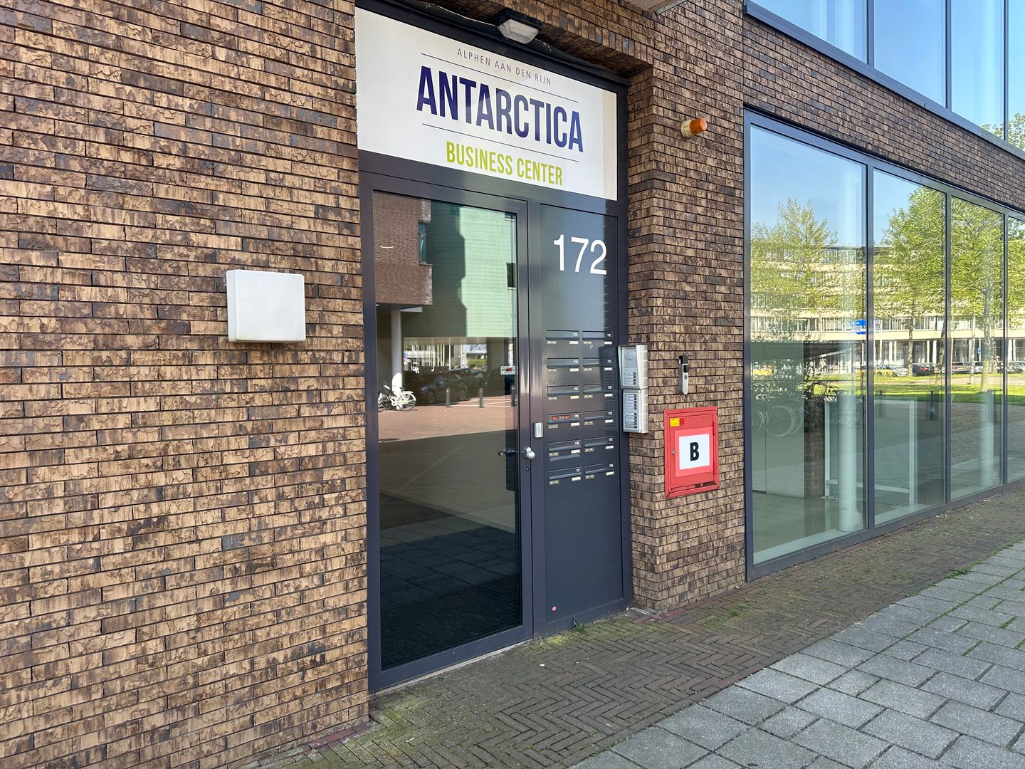 Bekijk foto 3 van Zuidpoolsingel 172-D