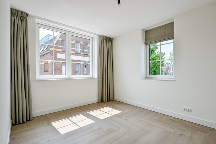 Foto 16 van Zuideinde 1-B