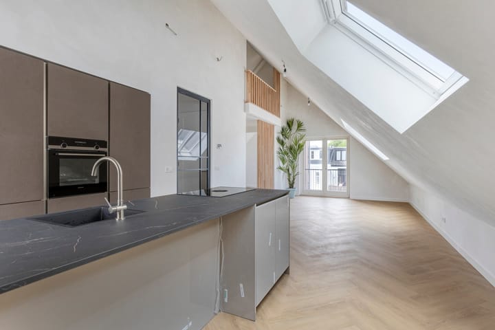 Foto 4 van Kennemerstraat 3-B