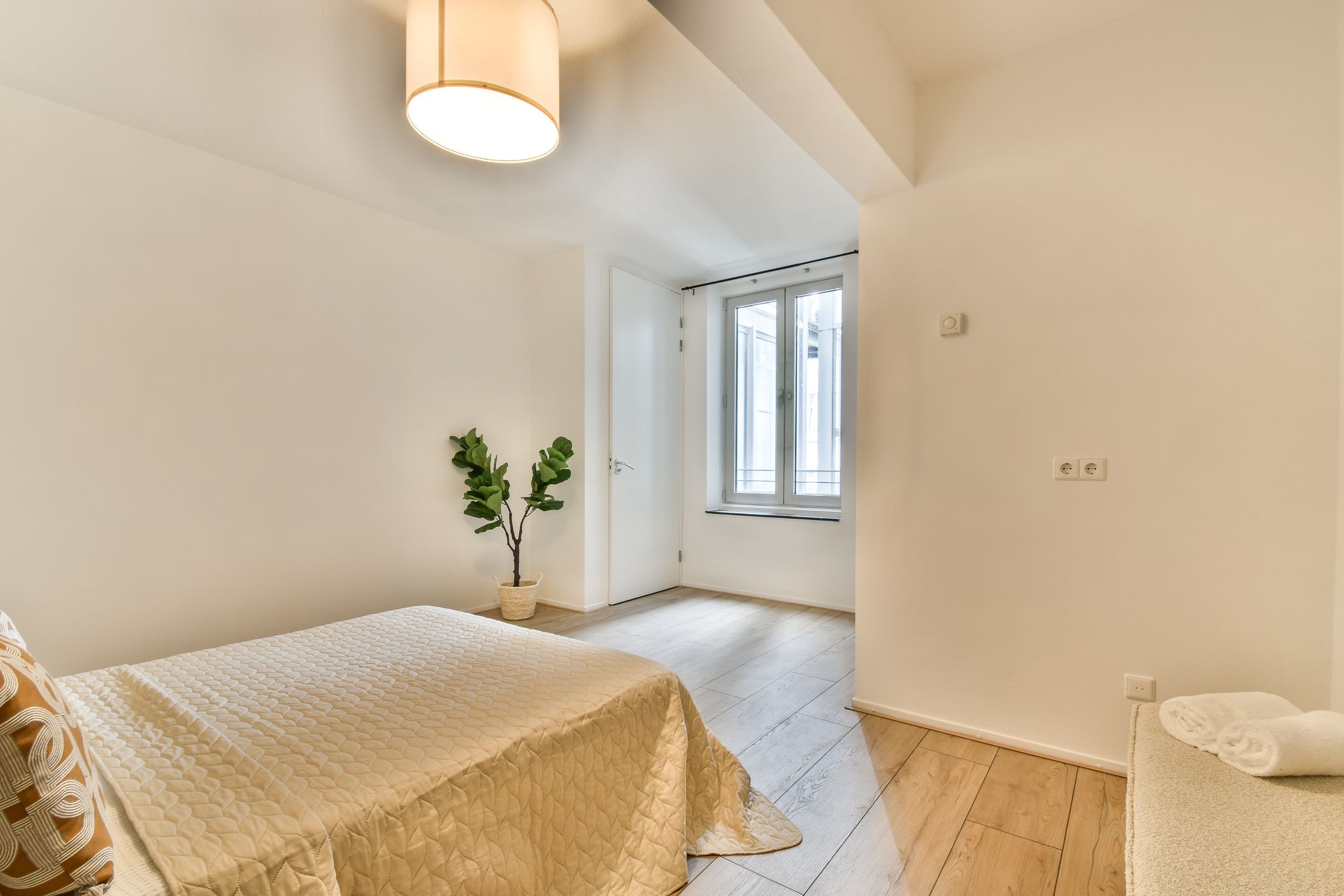 Photo 15 of Dusartstraat 13-F