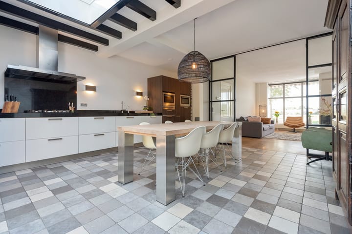 Foto 18 van Leendert Meeszstraat 92