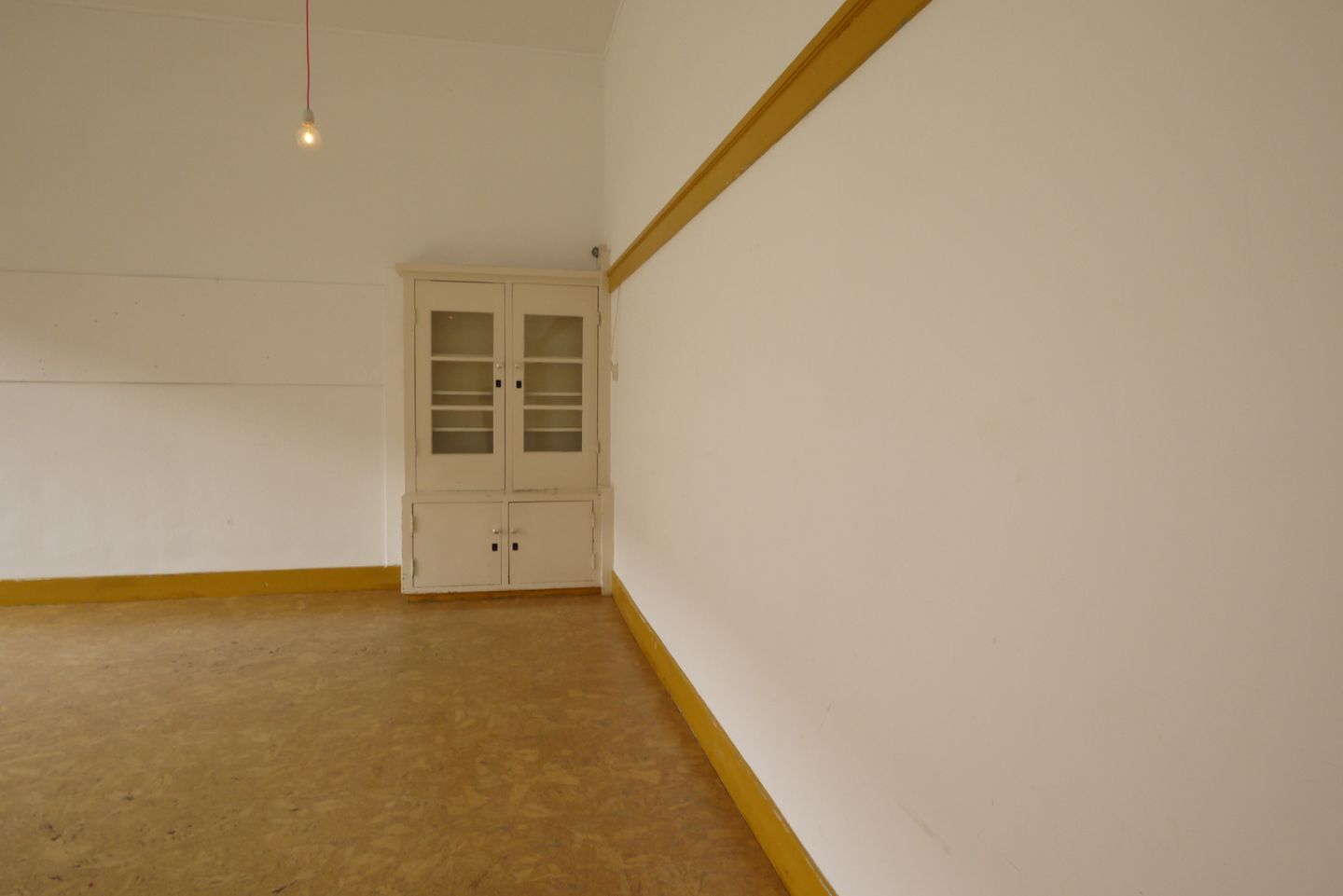 View photo 3 of Eemnesserweg 107