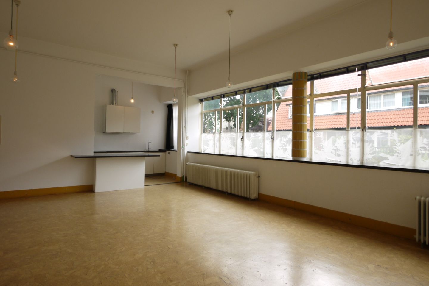 View photo 4 of Eemnesserweg 107