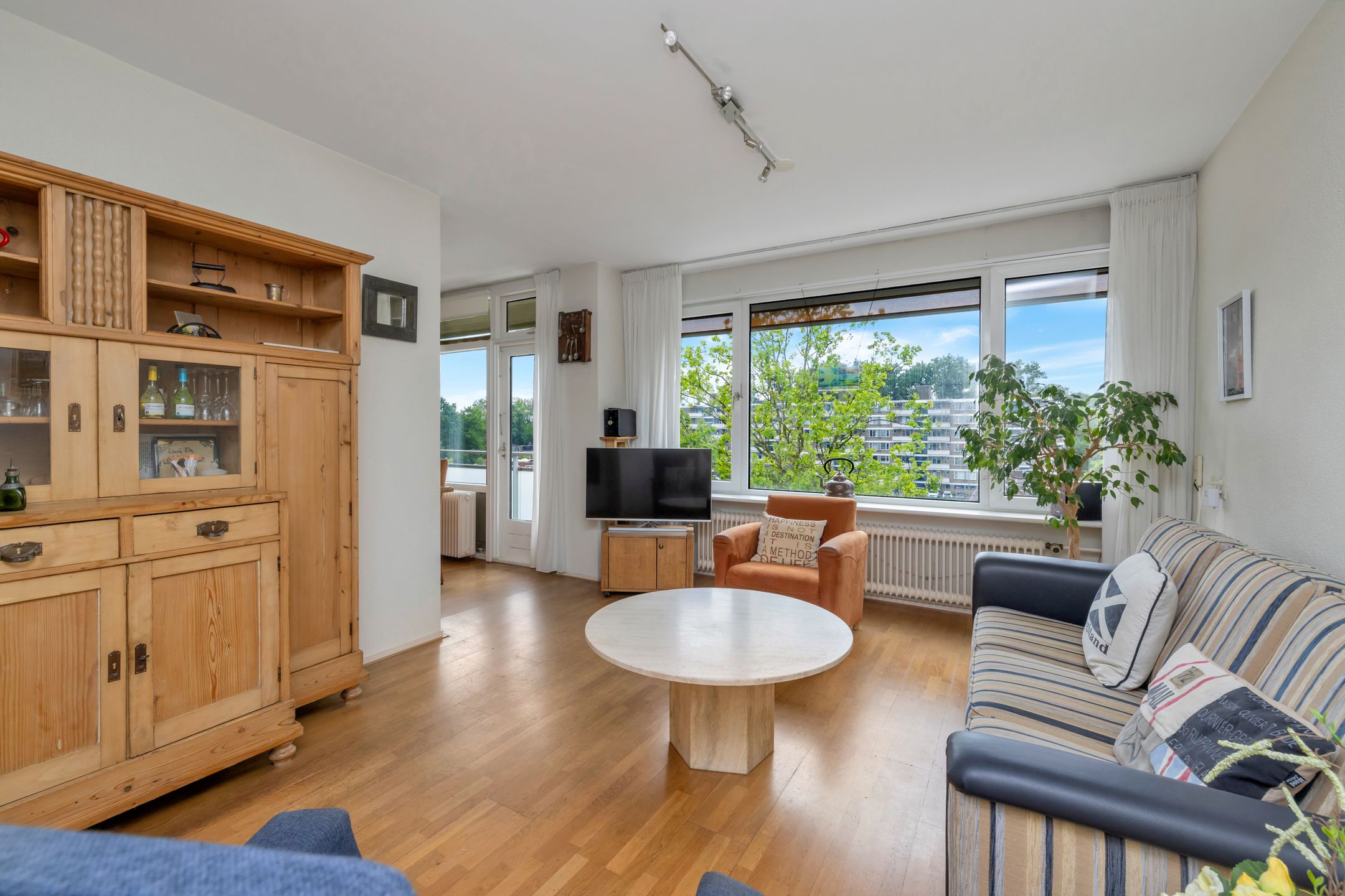 Foto 12 van Blondeelstraat 70