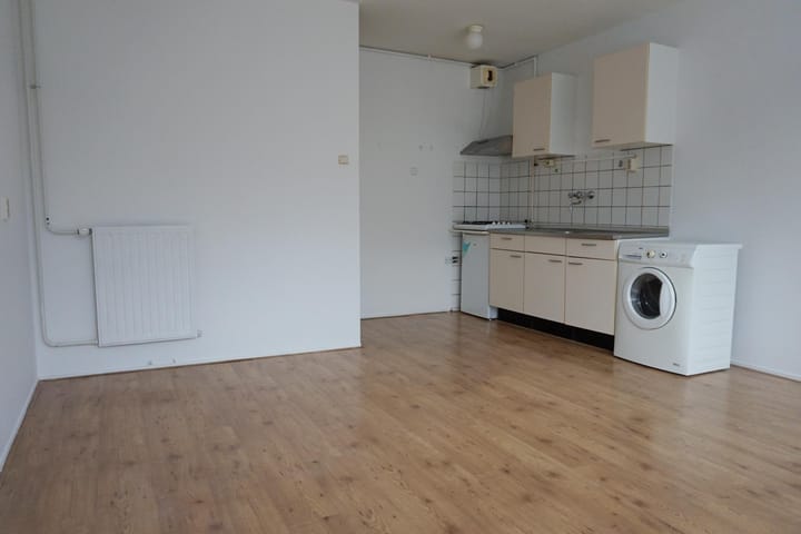 Photo 5 of Schelluinenstraat 26