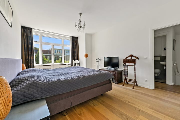 Foto 30 van Oostduinlaan 145