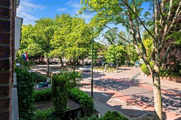 Foto 40 van Oostduinlaan 145