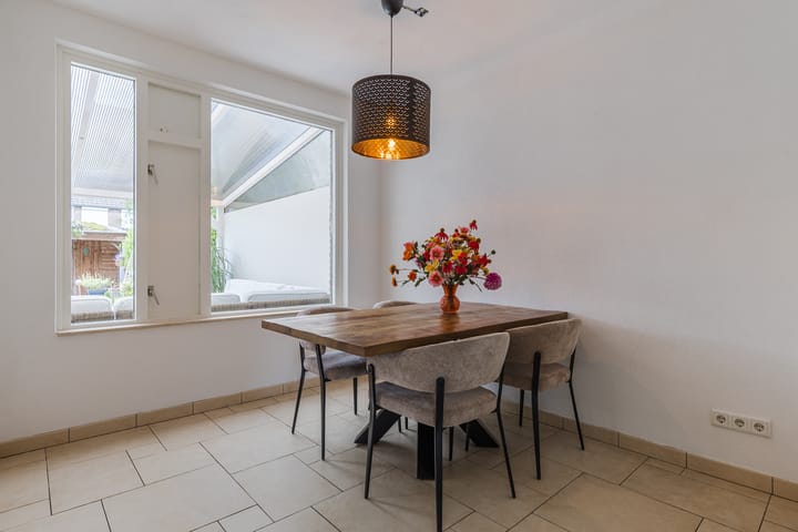 Foto 11 van Juralaan 13