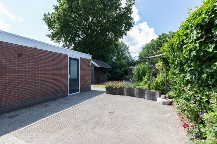 Photo 32 of Hoofdweg 170