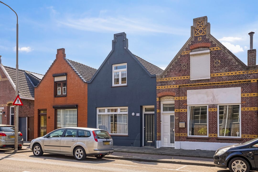 Foto 2 van Spoorstraat 224