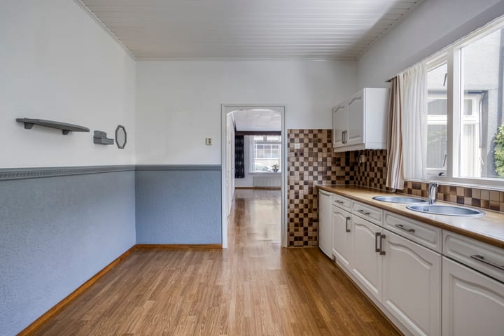 Foto 11 van Spoorstraat 224