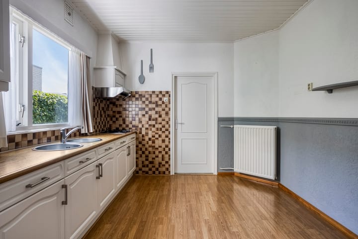 Foto 9 van Spoorstraat 224