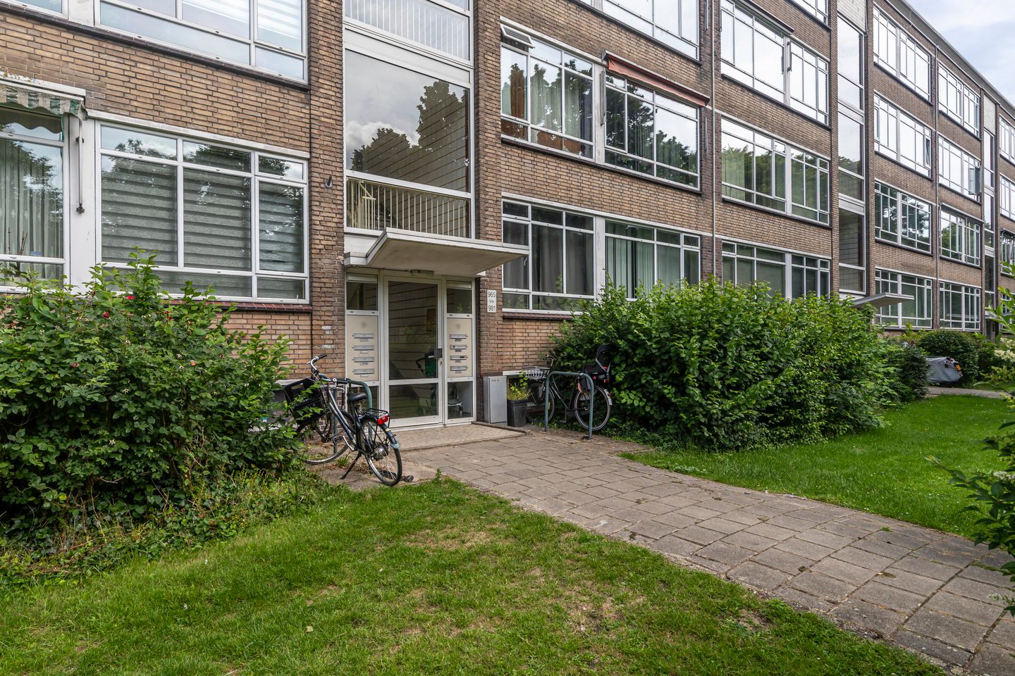 Photo 19 of Hengelolaan 965