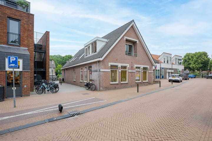 Dorpsstraat 30