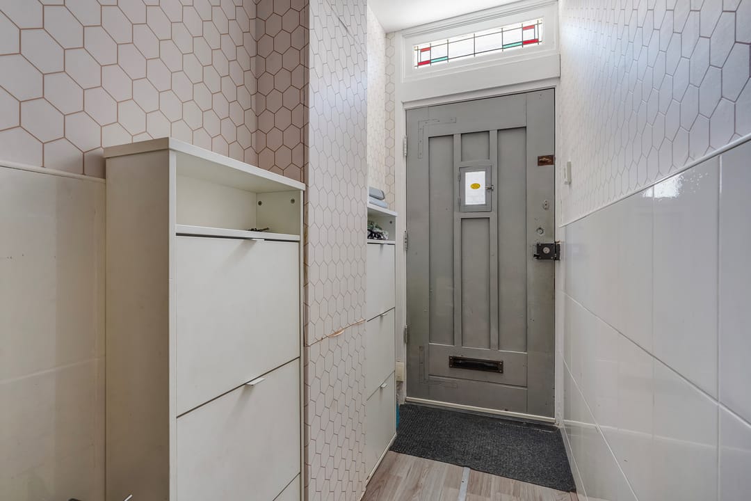 Photo 11 of Boele van Hensbroekstraat 42