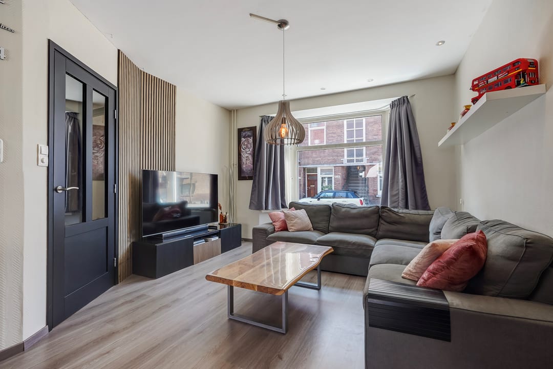 Photo 13 of Boele van Hensbroekstraat 42