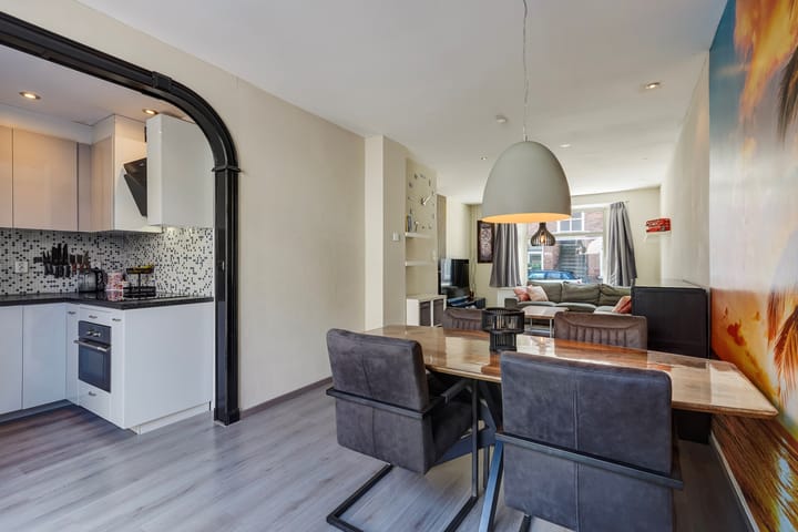 Foto 19 van Boele van Hensbroekstraat 42