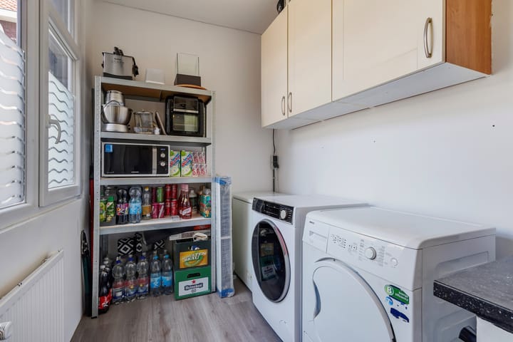 Foto 27 van Boele van Hensbroekstraat 42