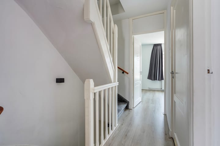 Foto 28 van Boele van Hensbroekstraat 42