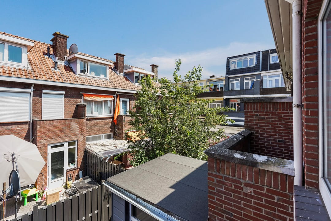 Photo 32 of Boele van Hensbroekstraat 42