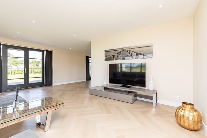 Photo 12 of William Jamesstraat 25