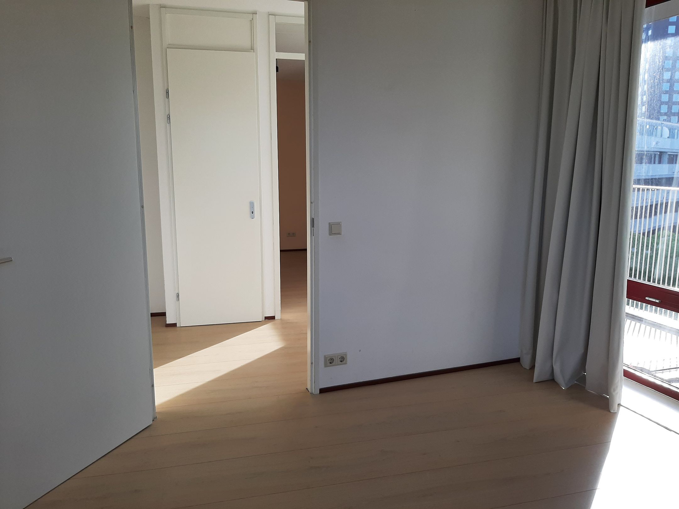 Foto 9 van Carolina MacGillavrylaan 266