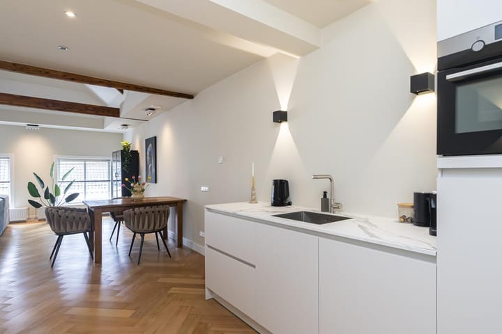 Photo 8 of Oranjestraat 2