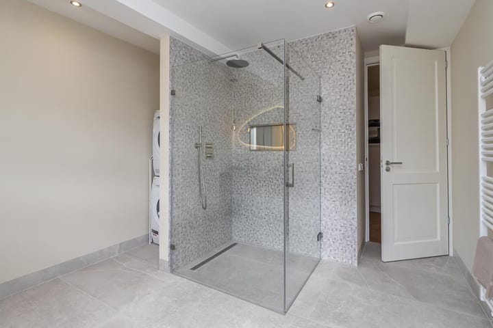 Photo 22 of Oranjestraat 2