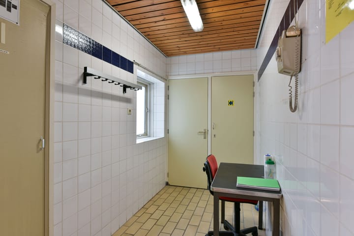 Photo 10 of Van Wassenaerstraat 9