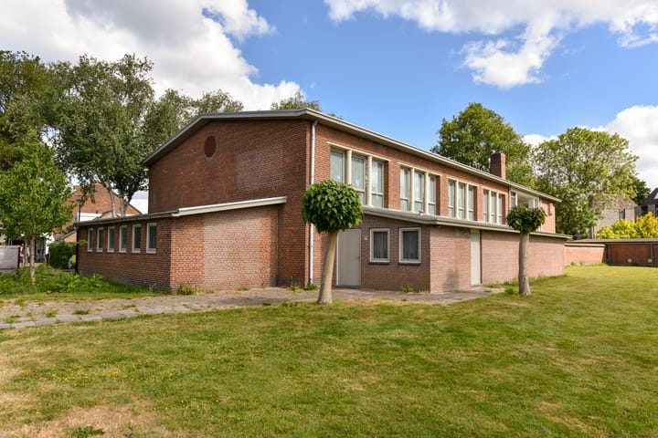 Photo 26 of Van Wassenaerstraat 9