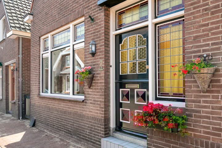 Foto 32 van Emmastraat 7