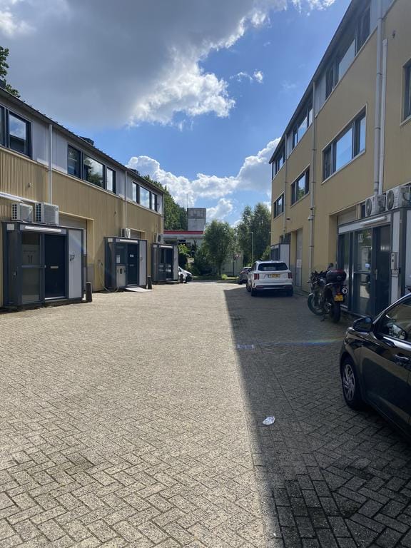 View photo 2 of Stammerdijk 1-G