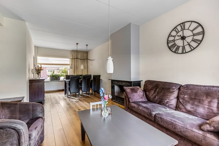 Photo 4 of Burgemeester H Spruytlaan 35