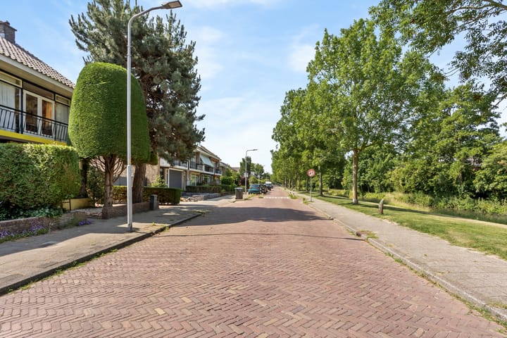 Foto 34 van Juliana van Stolberglaan 56