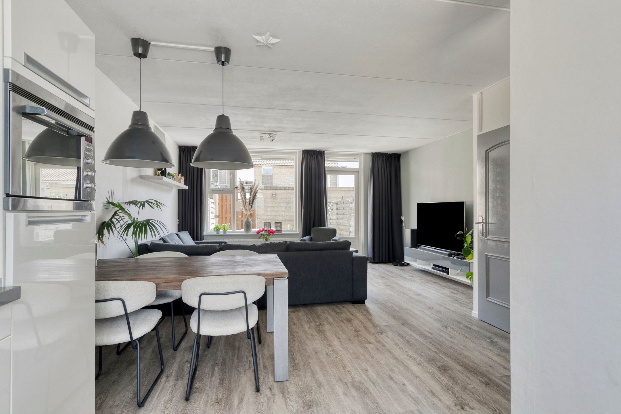 Foto 12 van Weegbree 4